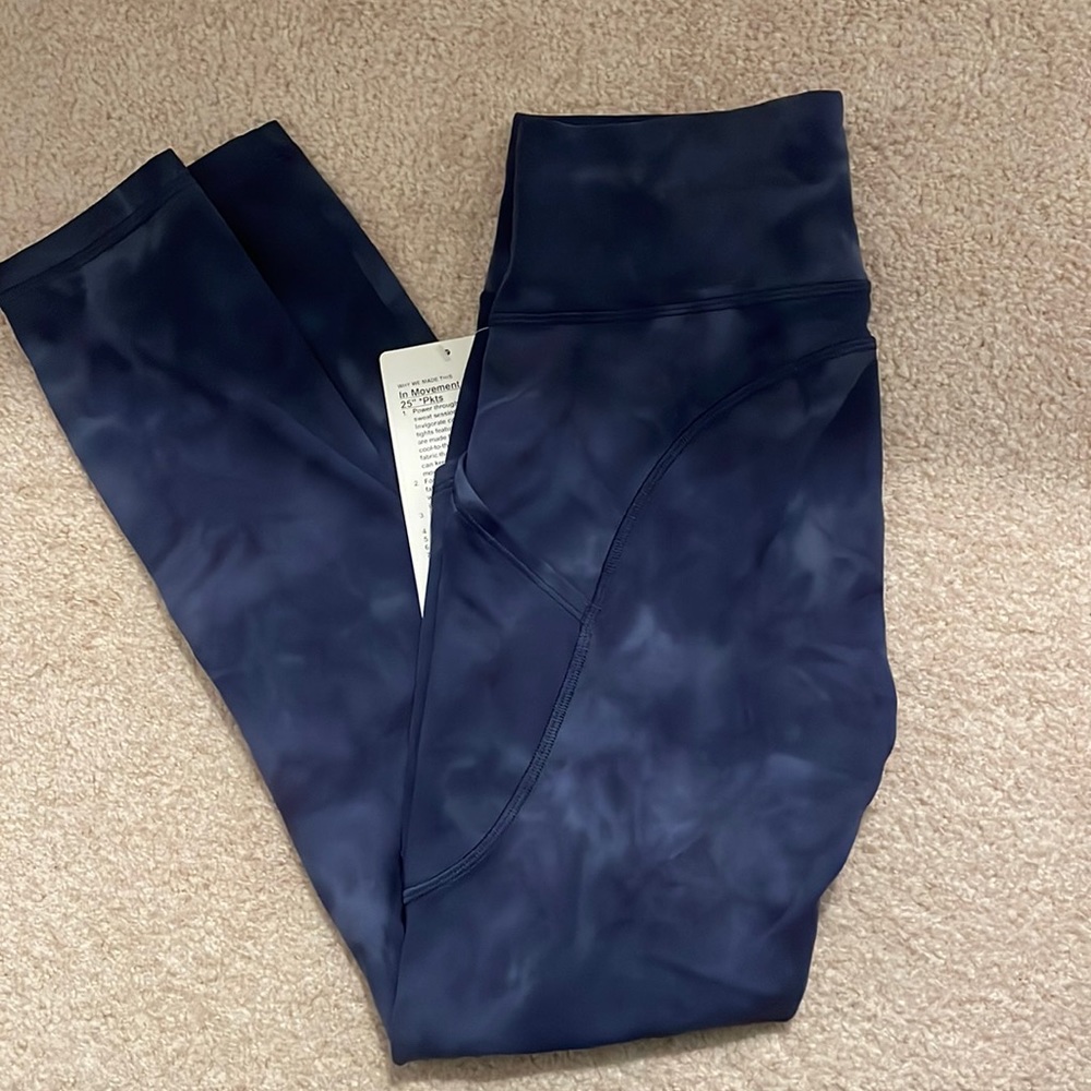 NWT Lululemon In Movement HR Tight 25” with pockets Size 4 DSNB